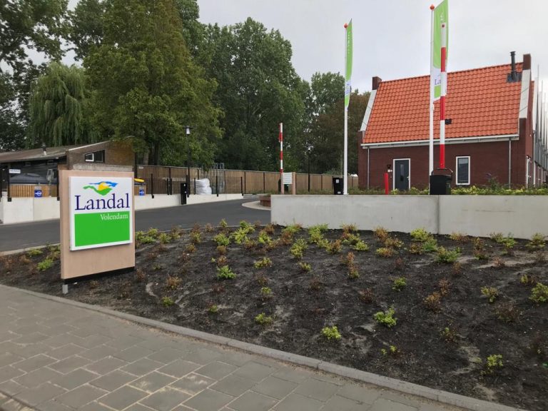Saunacabines en sunshowers op Landal Volendam in Volendam