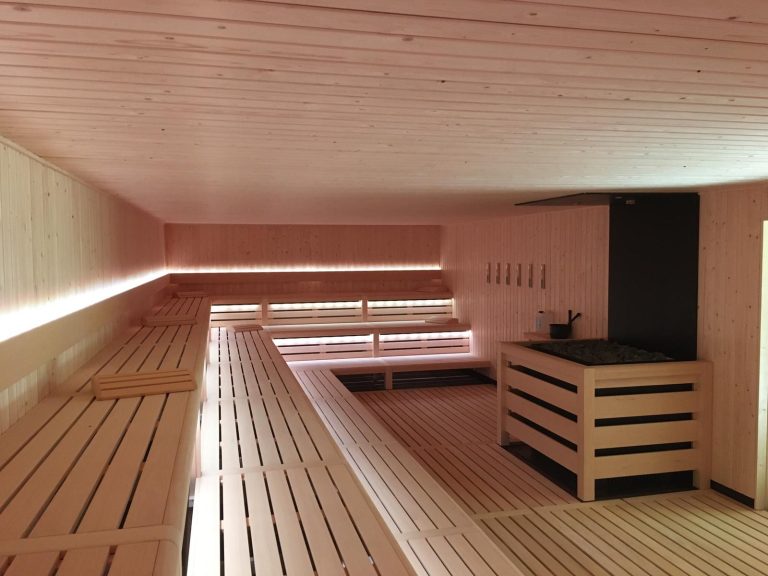 Grote opgiet sauna bij Thermen Binnen Maas in ‘s-Gravendeel