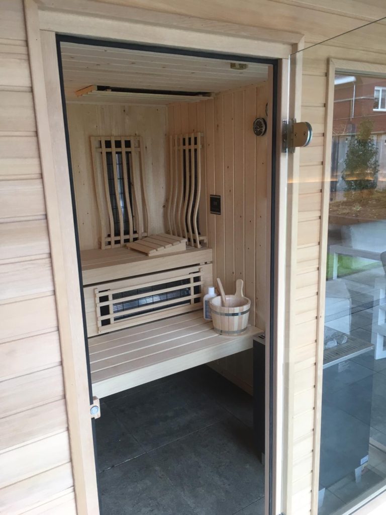 Maatwerk sauna met infrarood in Haaksbergen