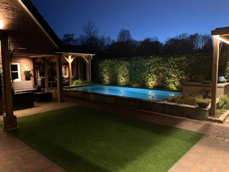 Wellness tuin in Winterswijk met sauna, Infrarood & zwembad