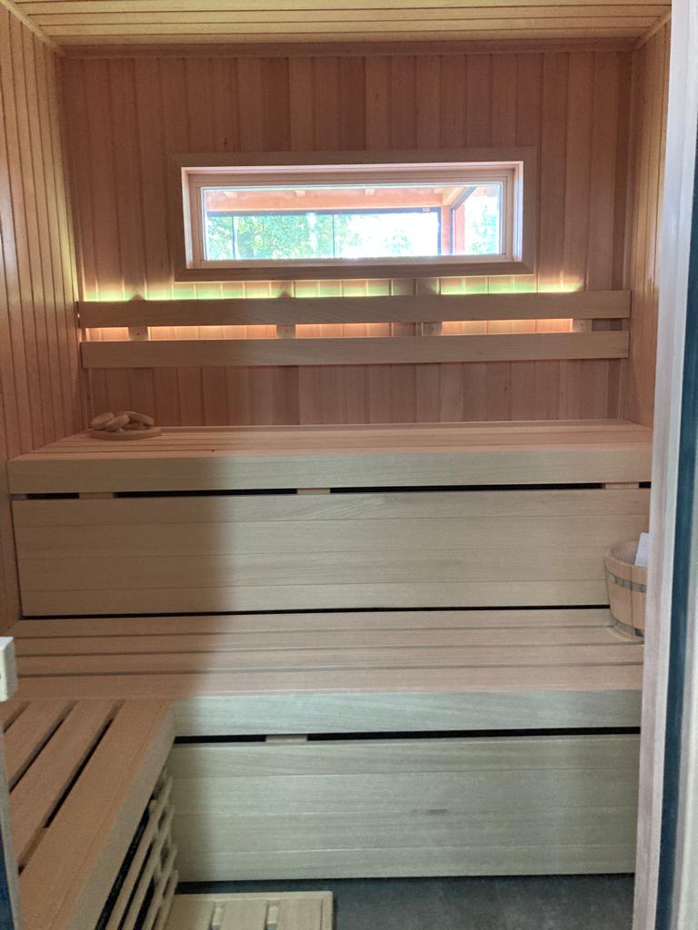 Bouwkundige sauna met infrarood in Holten