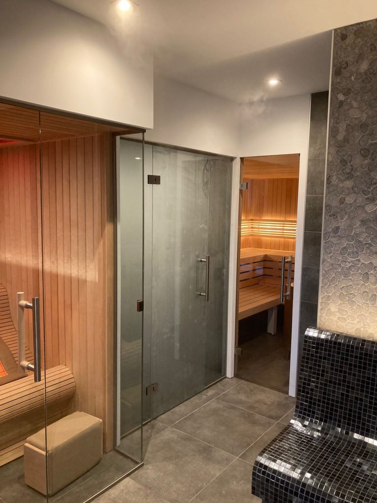 Wellness ruimte (sauna, infraroodcabine, stoomcabine en voetenbaden) in Zwolle