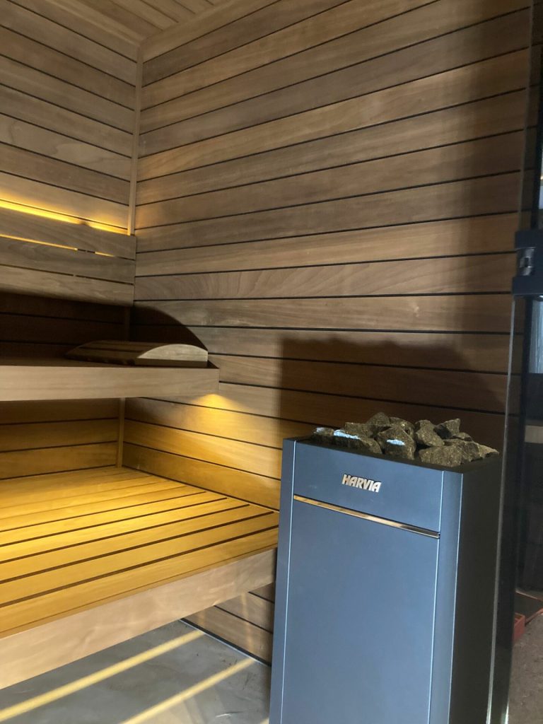 Bouwkundige sauna & stoomcabine in Laren