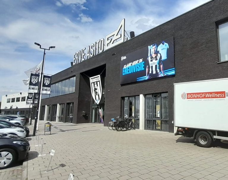 Sauna in de kleedkamer bij Heracles Almelo