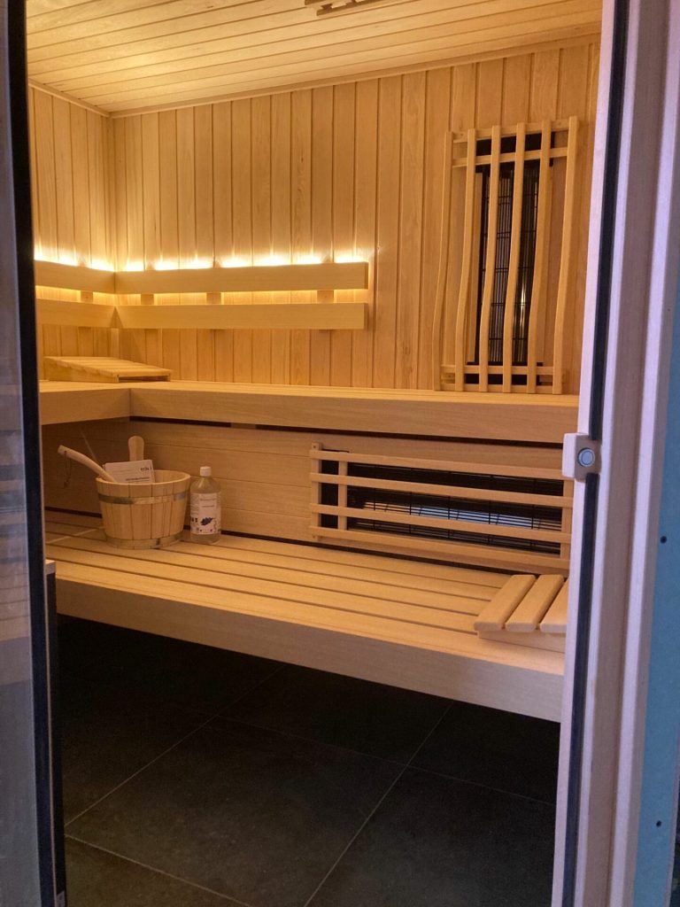 Bouwkundige sauna met infrarood in Olst