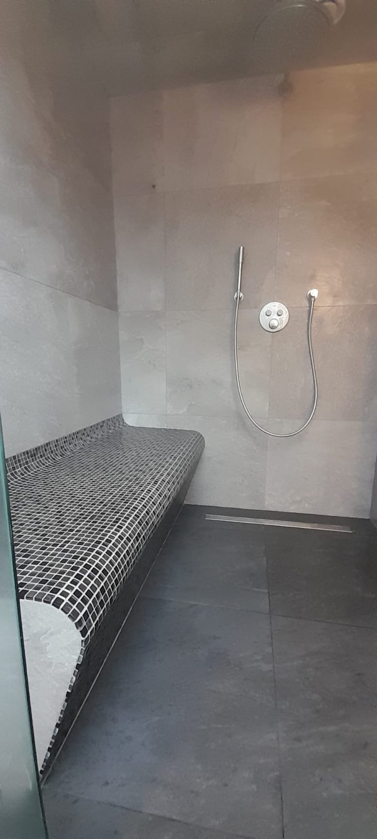 Bouwkundige stoomcabine in Rekken
