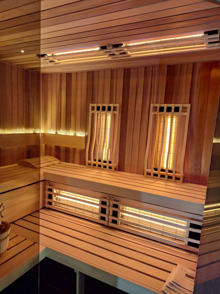 Maatwerk sauna met infrarood in de Lutte