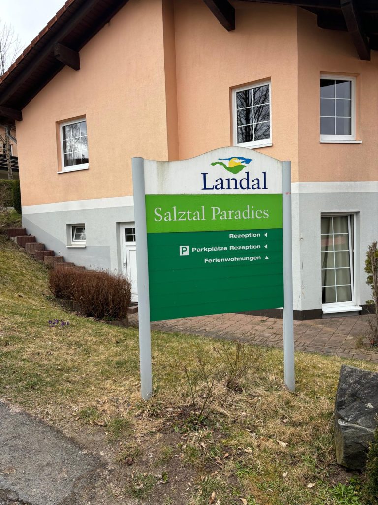 Saunacabines op Landal Salztal Paradies in Bad Sachsa in Duitsland
