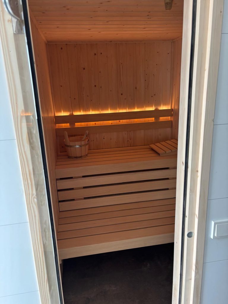 Sauncabine op EuroParcs Poort van Zeeland in Hellevoetsluis