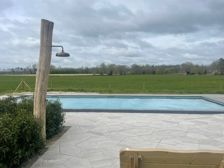 Bouwkundig zwembad in Vorden